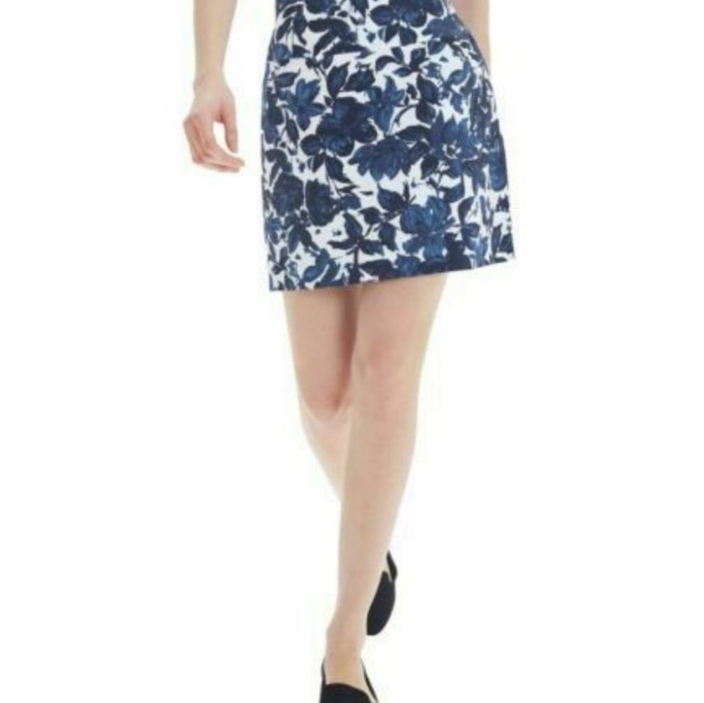 S.C. & Co Skort Tummy Control Stretch Womens Sz Sm Like New Floral